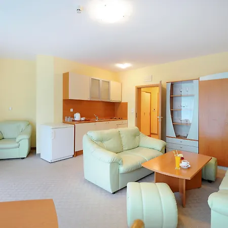 Palm 4* Golden Sands